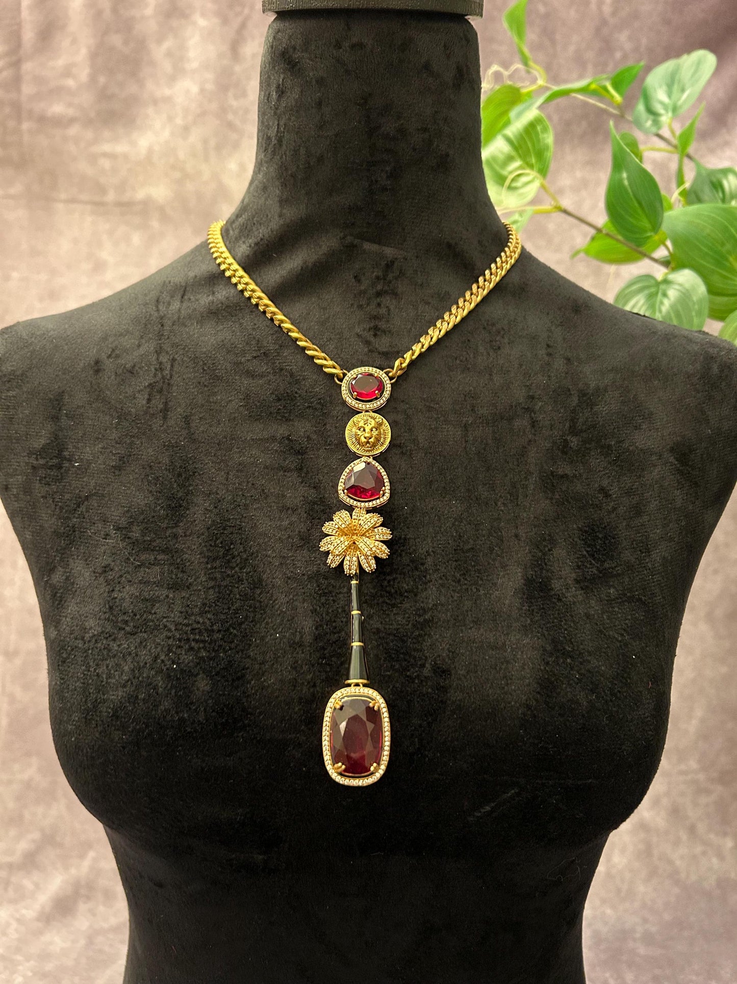 Kareena Kapoor trending Sabyasachi inspired chain necklace set trendy adjustable gold polished