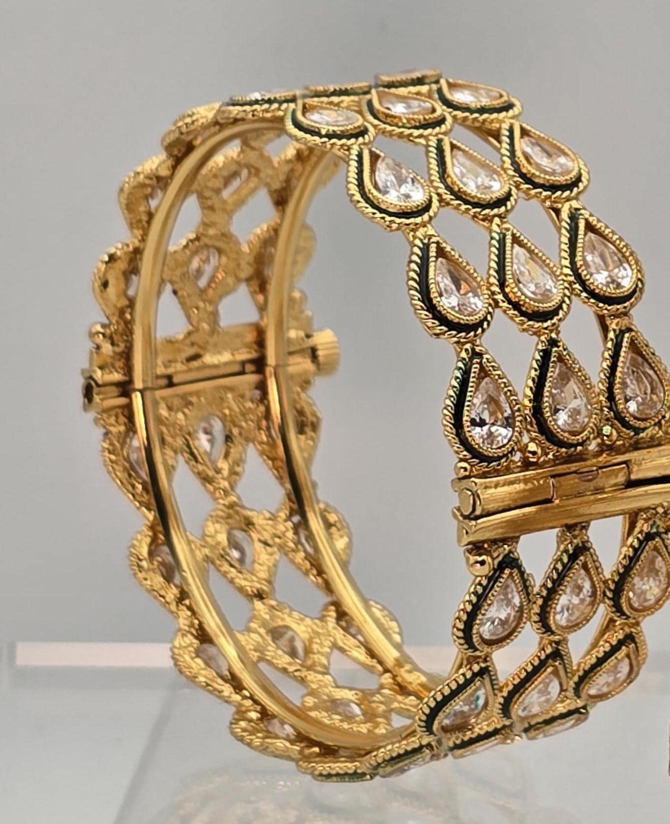 2.4 size single kada with openable lock, stone work gold polished