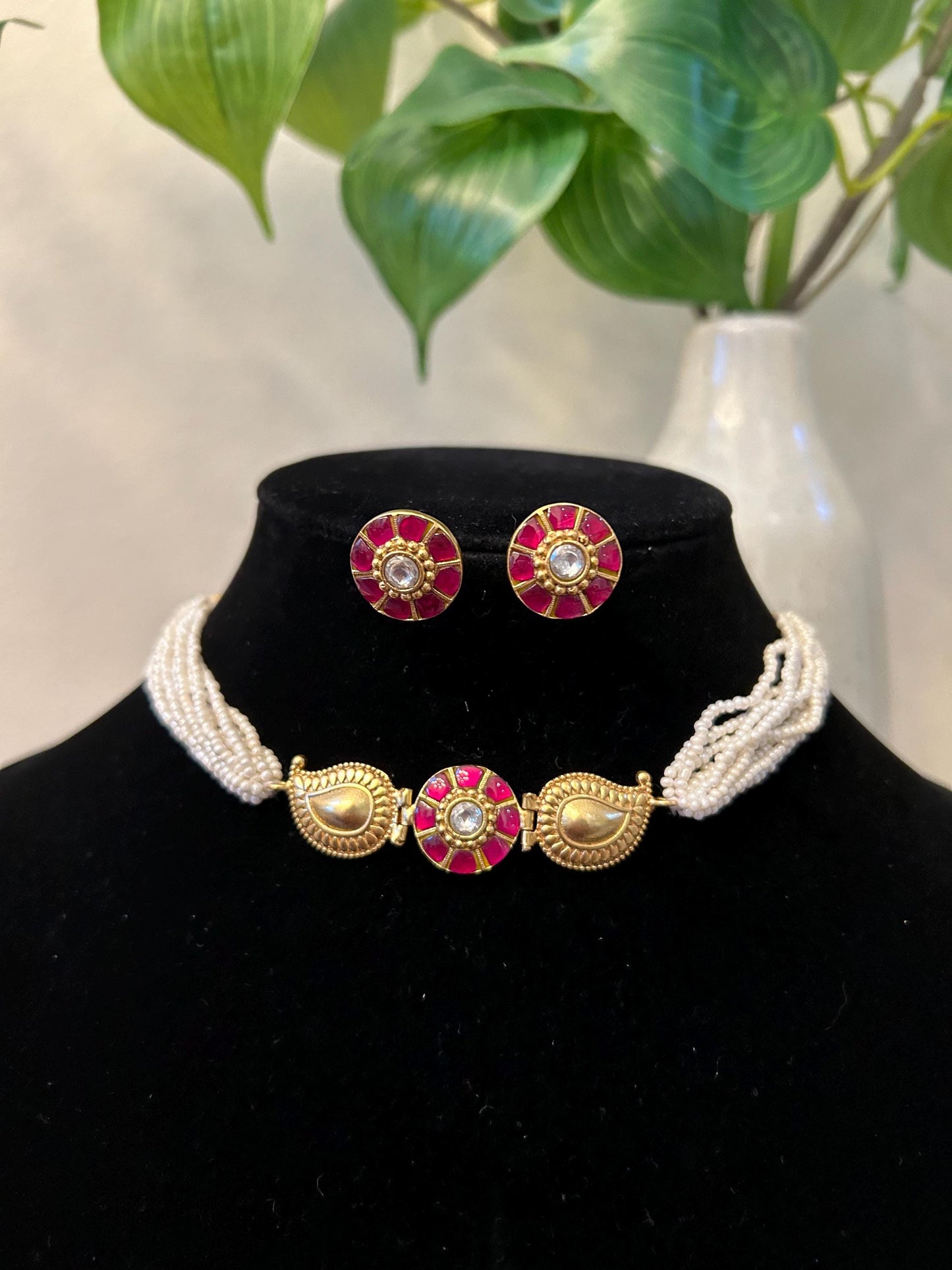 Premium choker necklace set with real jadau, adjustable gold polished antique finish with pearls delicate trendy