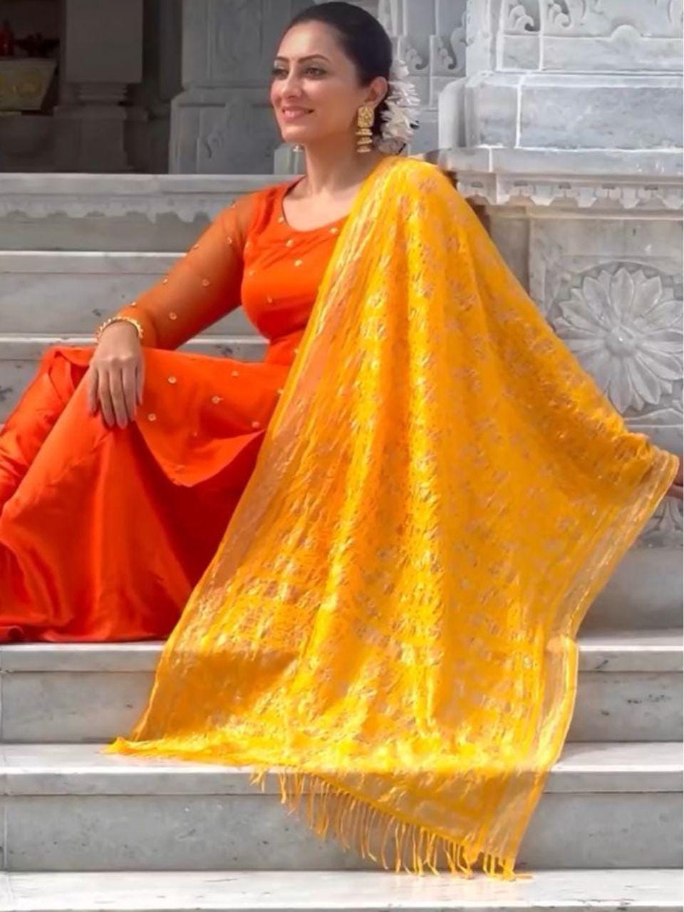 Shri Ram Dupattas in Knitted Lace Net Fabric Unisex stole