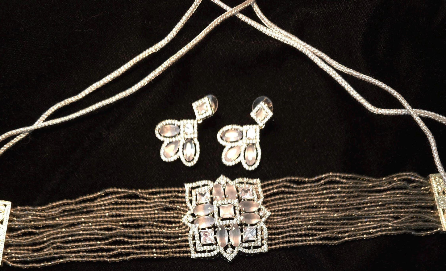 choker necklace set with American diamonds, adjustable gold polished