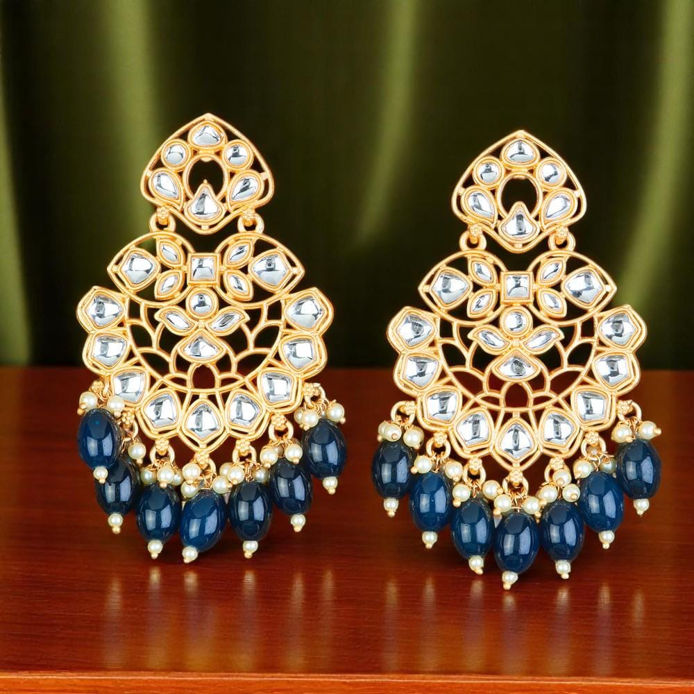 Light weight kundan earrings