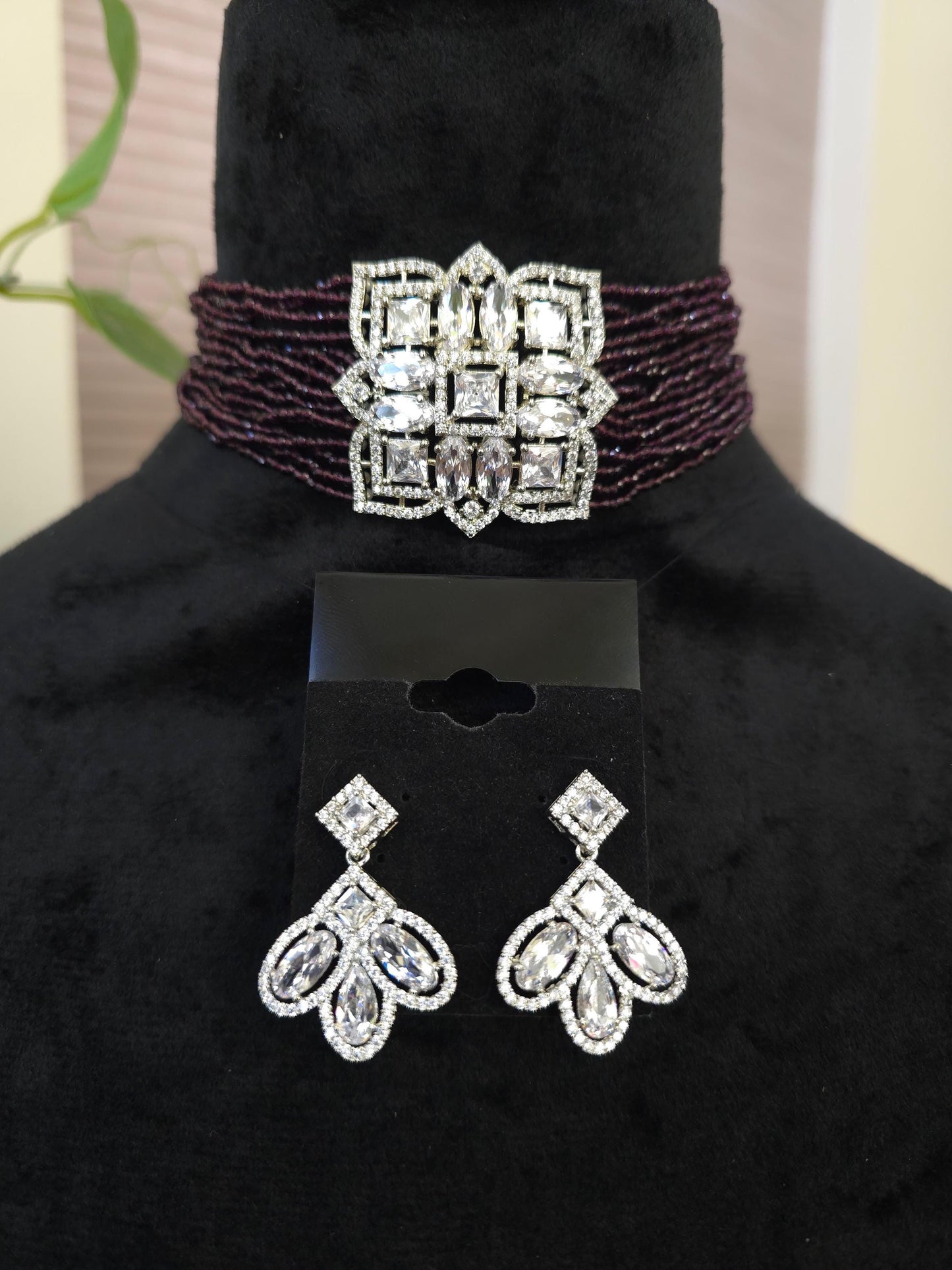 choker necklace set with American diamonds, adjustable gold polished