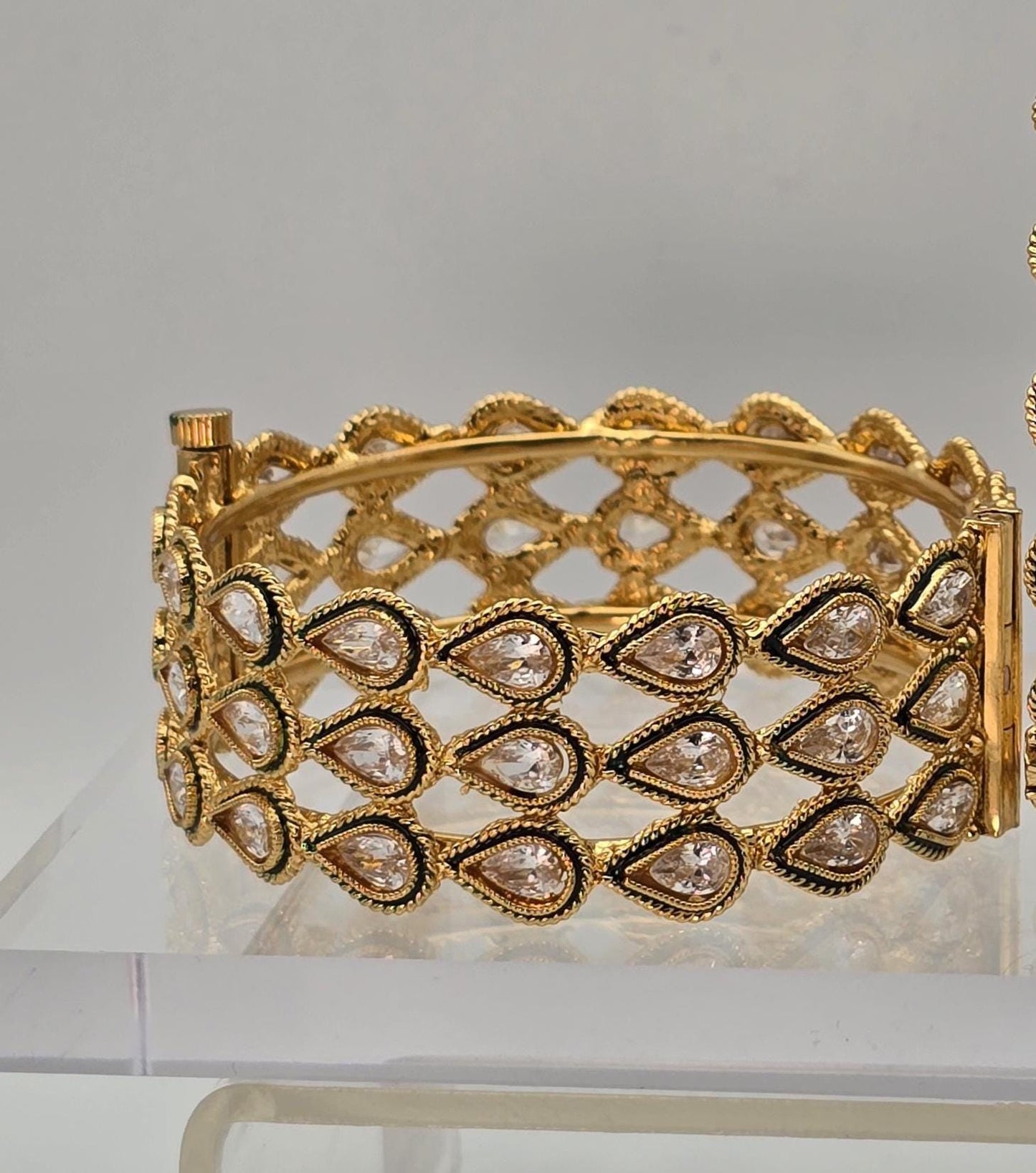 2.4 size single kada with openable lock, stone work gold polished