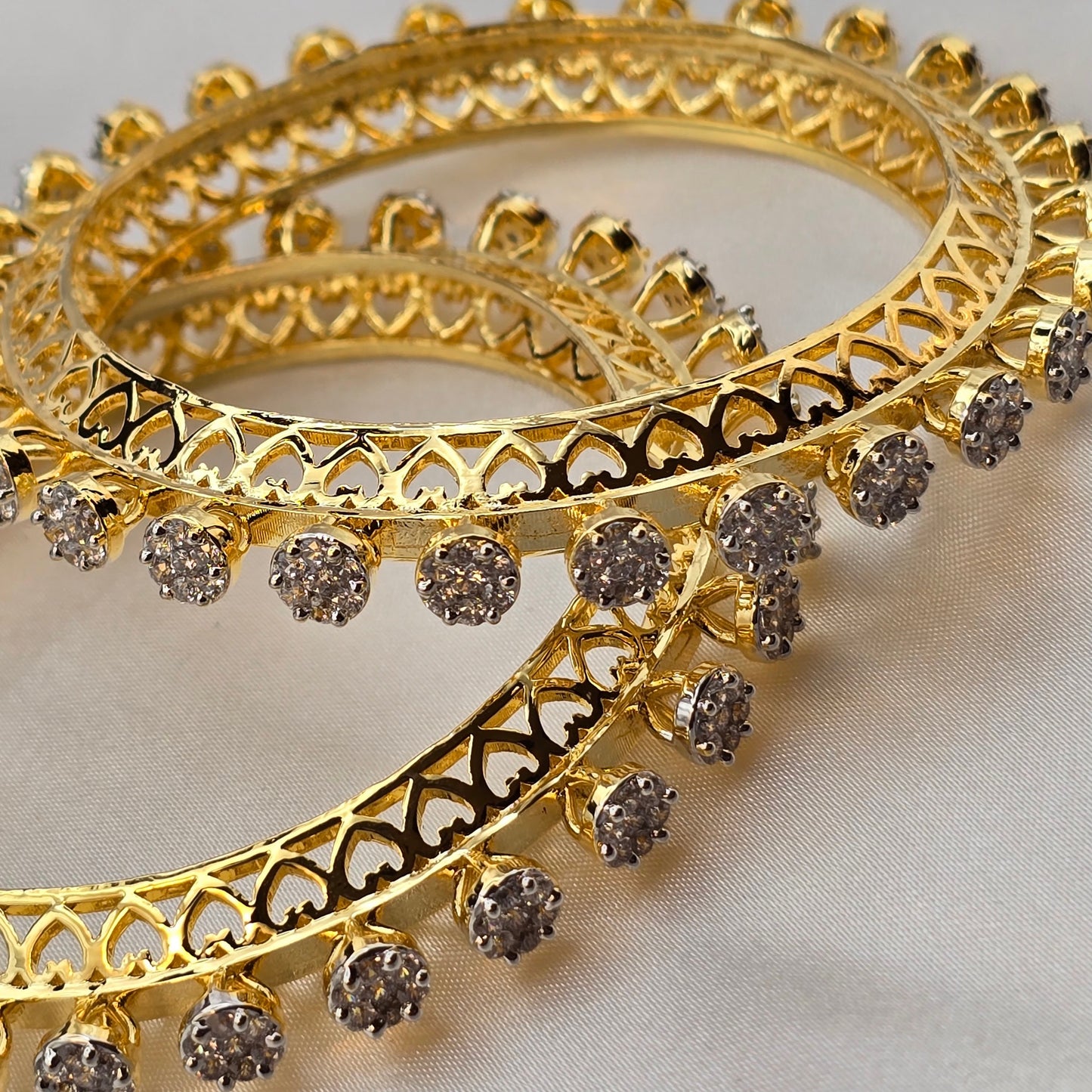 2.2/2.4/2.6/2.8 American diamond bangles set cubic zirconia gold