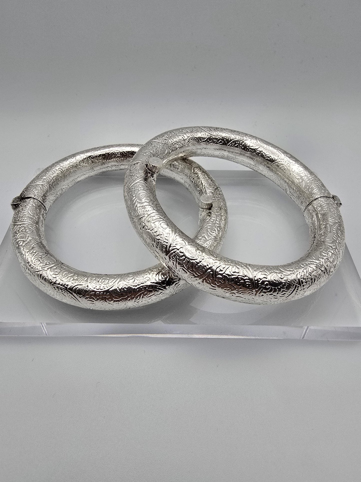 Silver toda bangles hasli style openable lock kadas