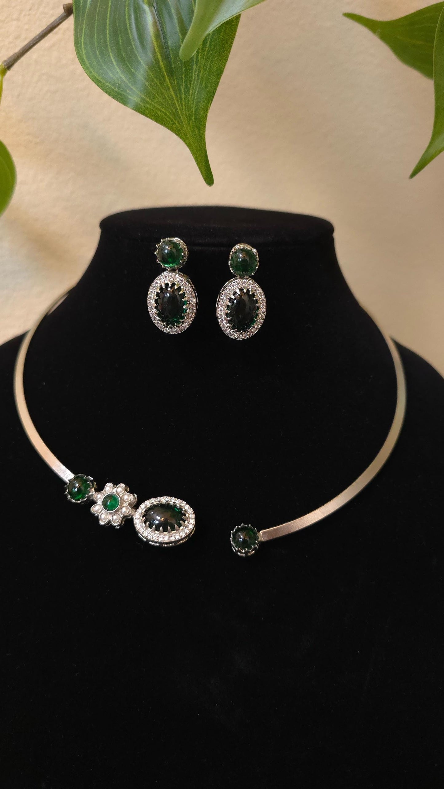 Trendy stylish hasli necklace set with stones blue green