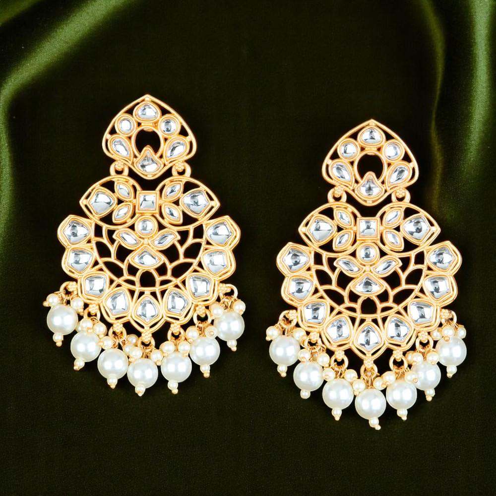 Light weight kundan earrings