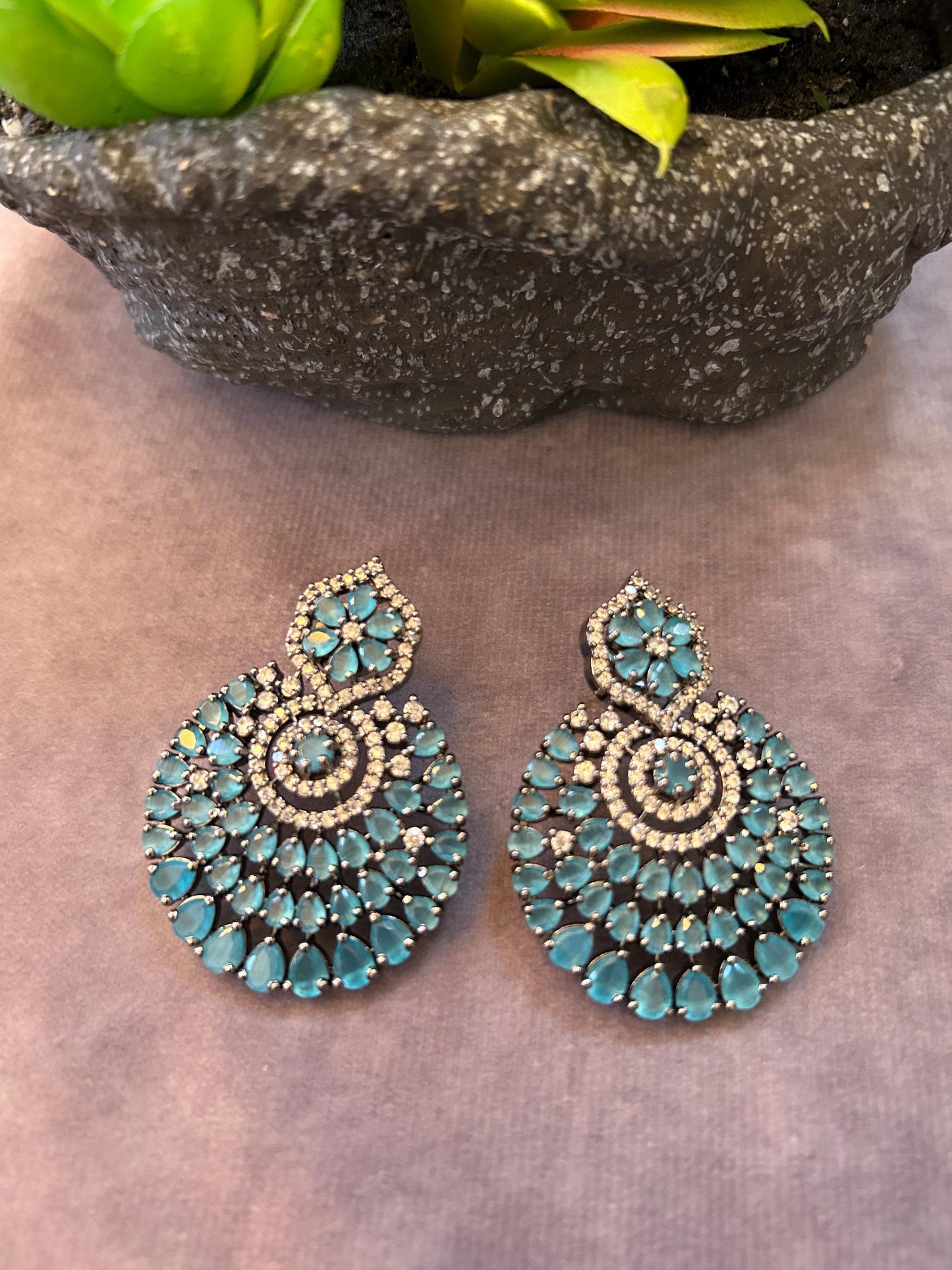 American Diamond Classic Earring With Victorian polished