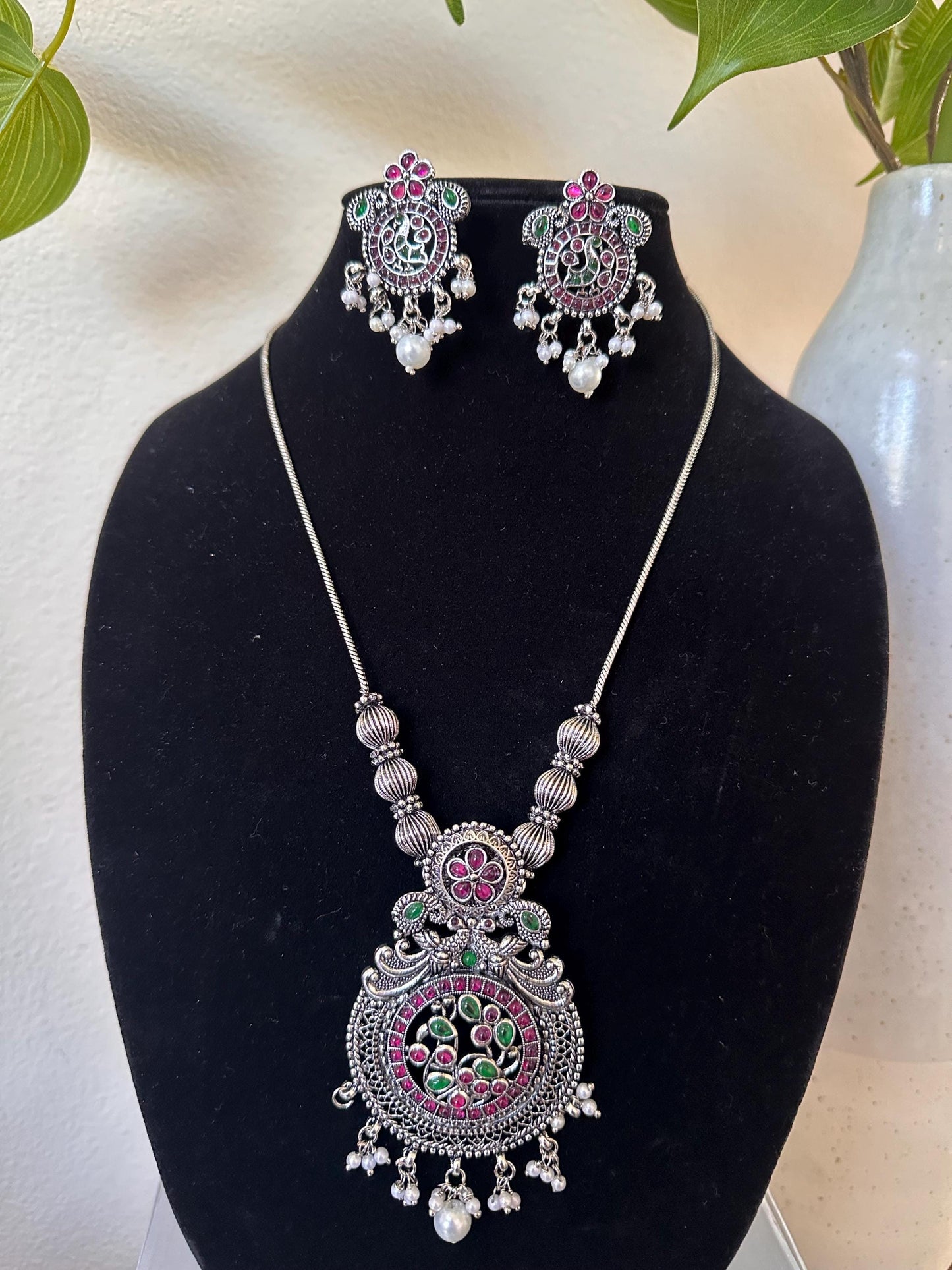 Oxidized necklace set silver with kemp work