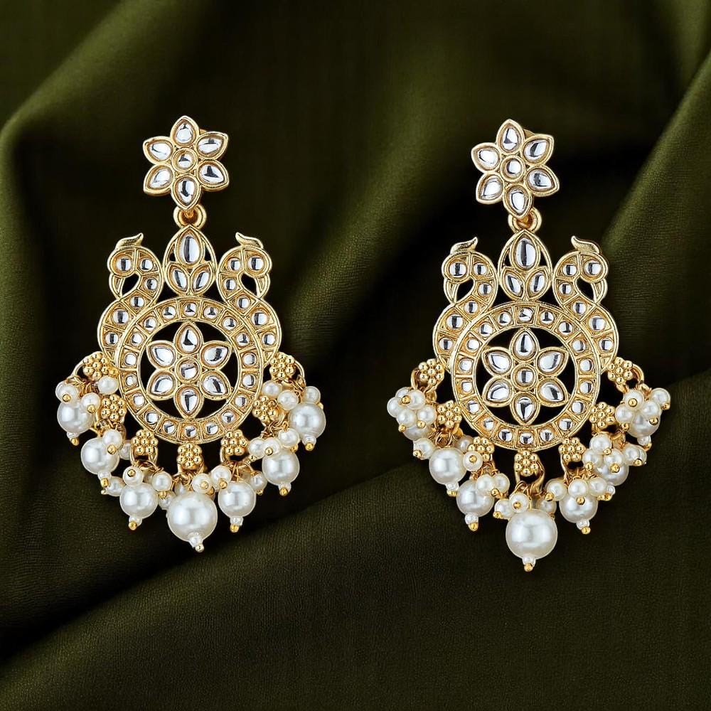 Light weight kundan earrings