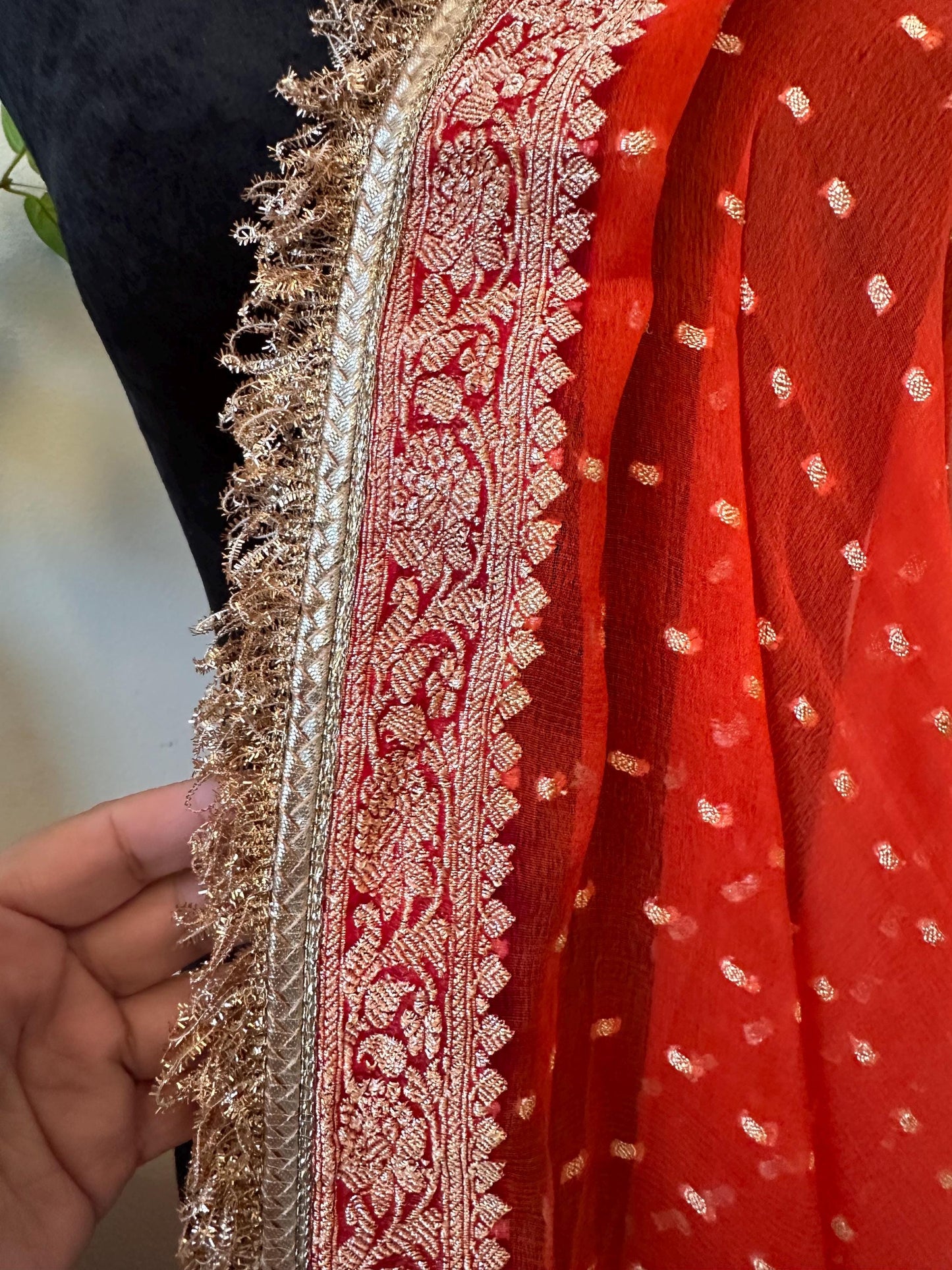 Banarasi Pure Chiffon Handwoven Dupatta stole with lacework