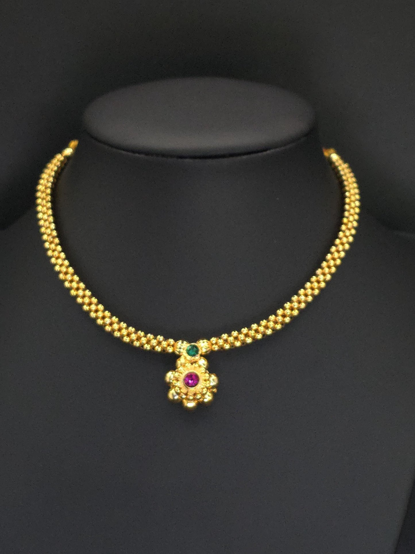 Maharashtrian Thushi gold ruby green choker thin