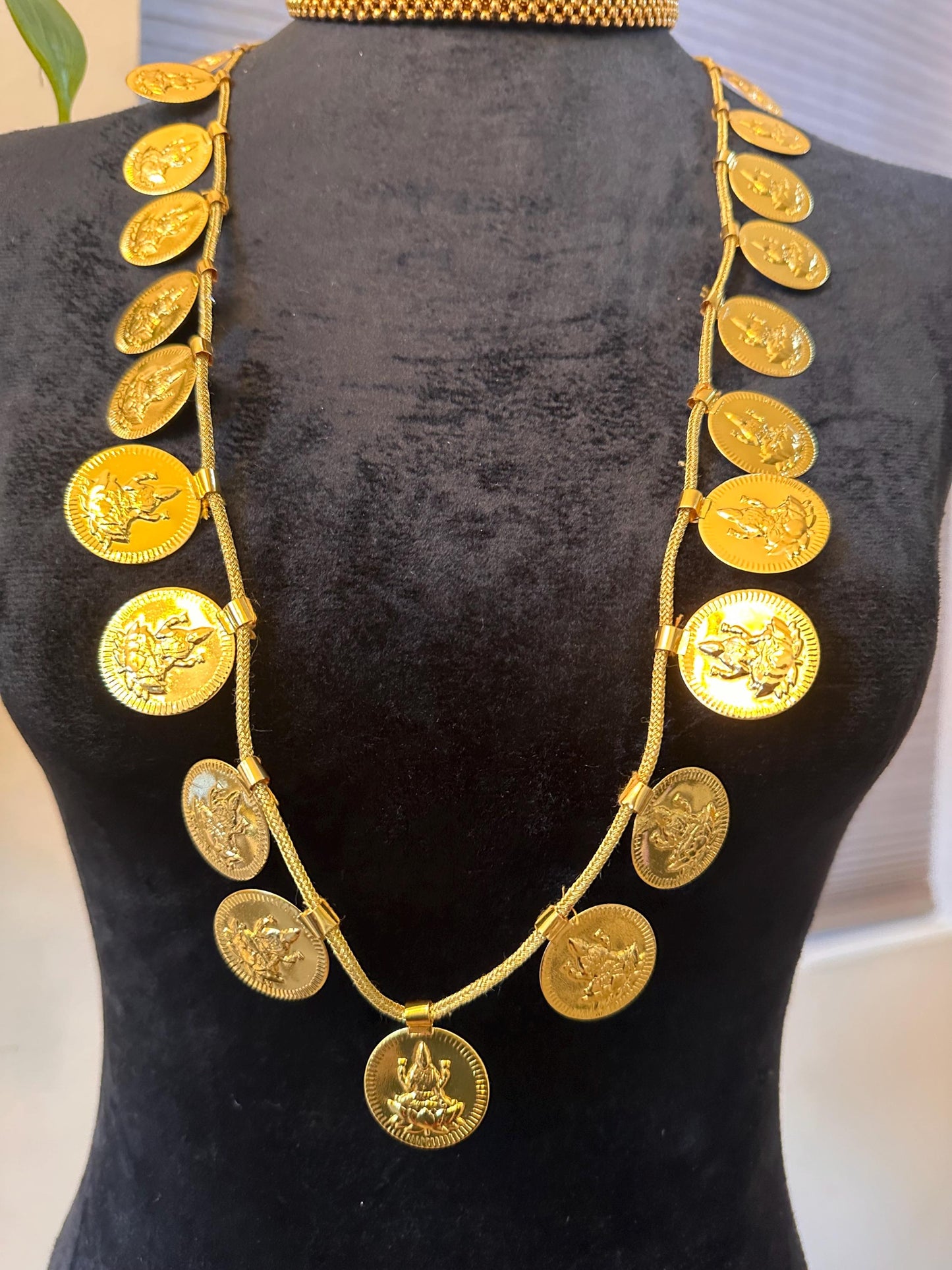 Laxmi Haar long necklace delicate lightweight