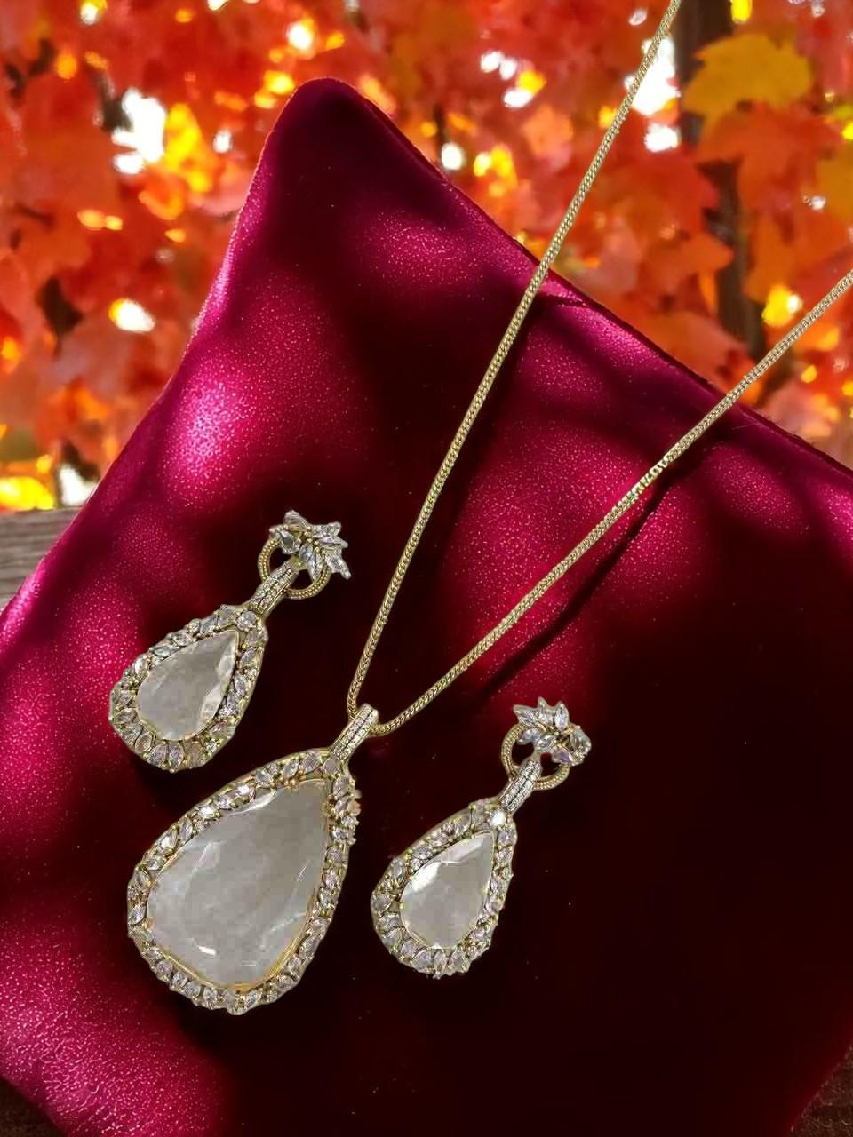Stone American diamonds chain pendant necklace set, adjustable gold polished