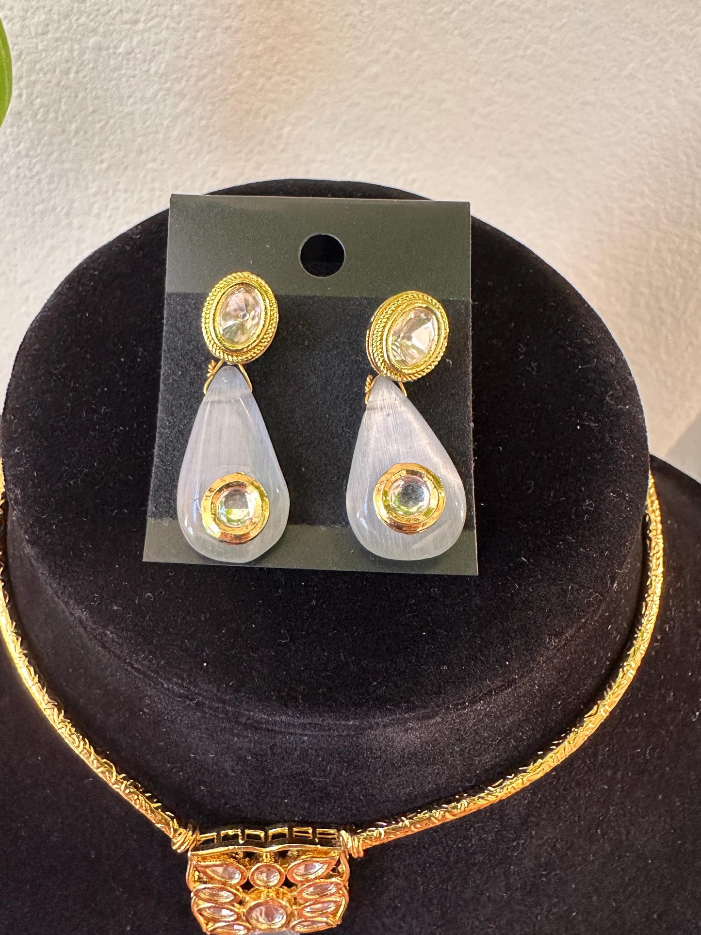Mossanite, polki, American diamonds small delicate necklace set adjustable gold polished