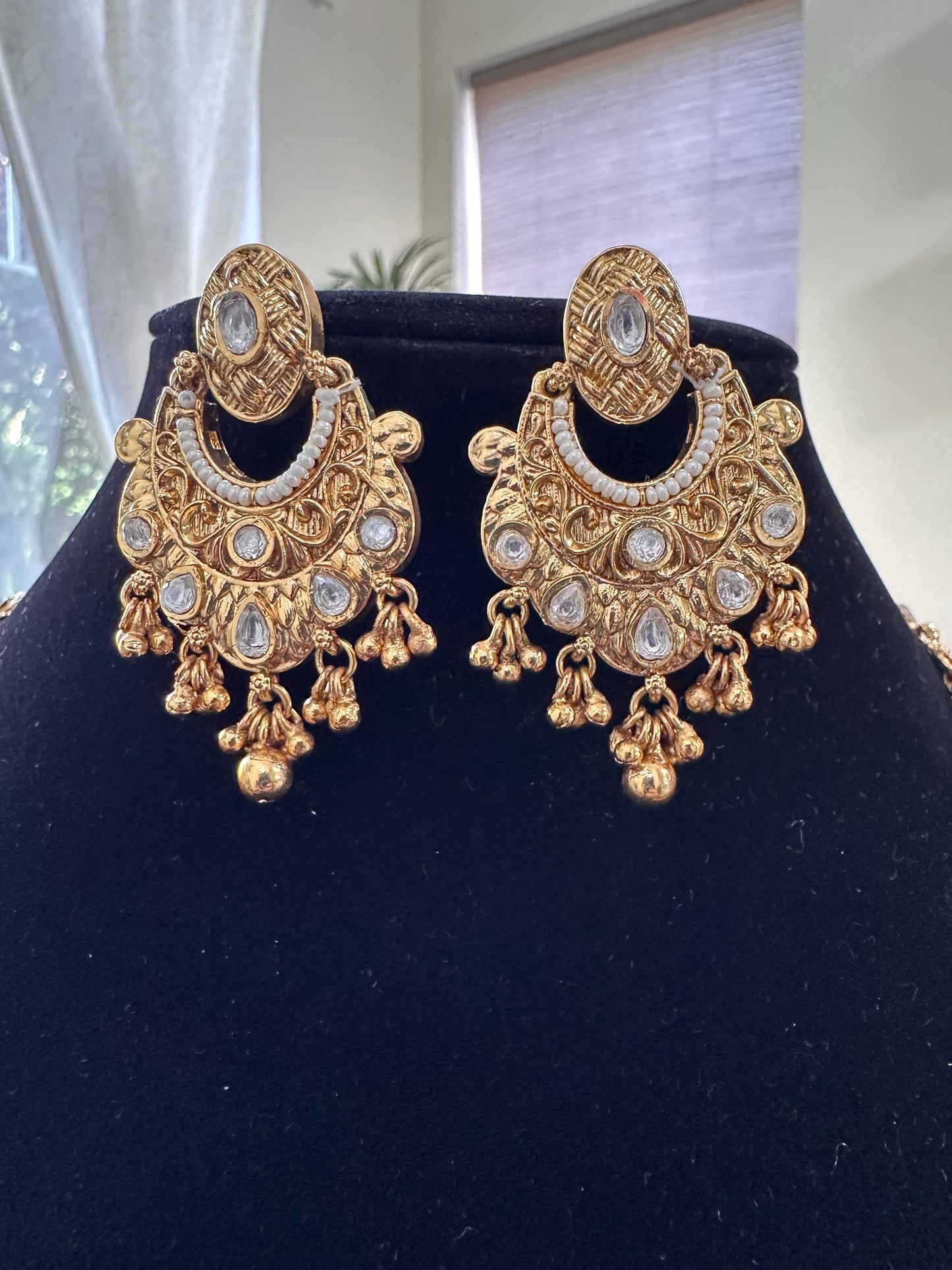 Rajwadi necklace set long, adjustable gold polished