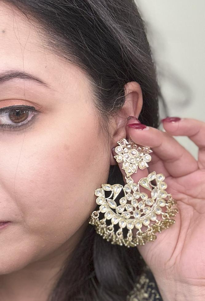 kundan earrings olive green beads light weight light gold polished Bollywood style