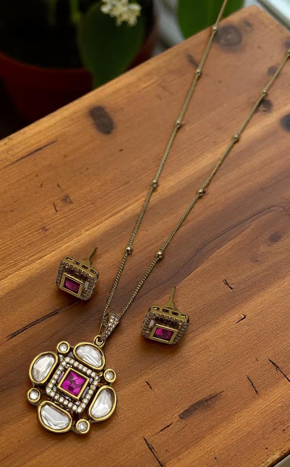 polki chain pendant necklace set