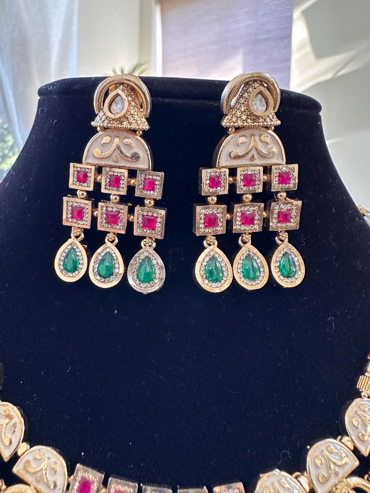 Rajwadi necklace set short with polki work, adjustable gold polished