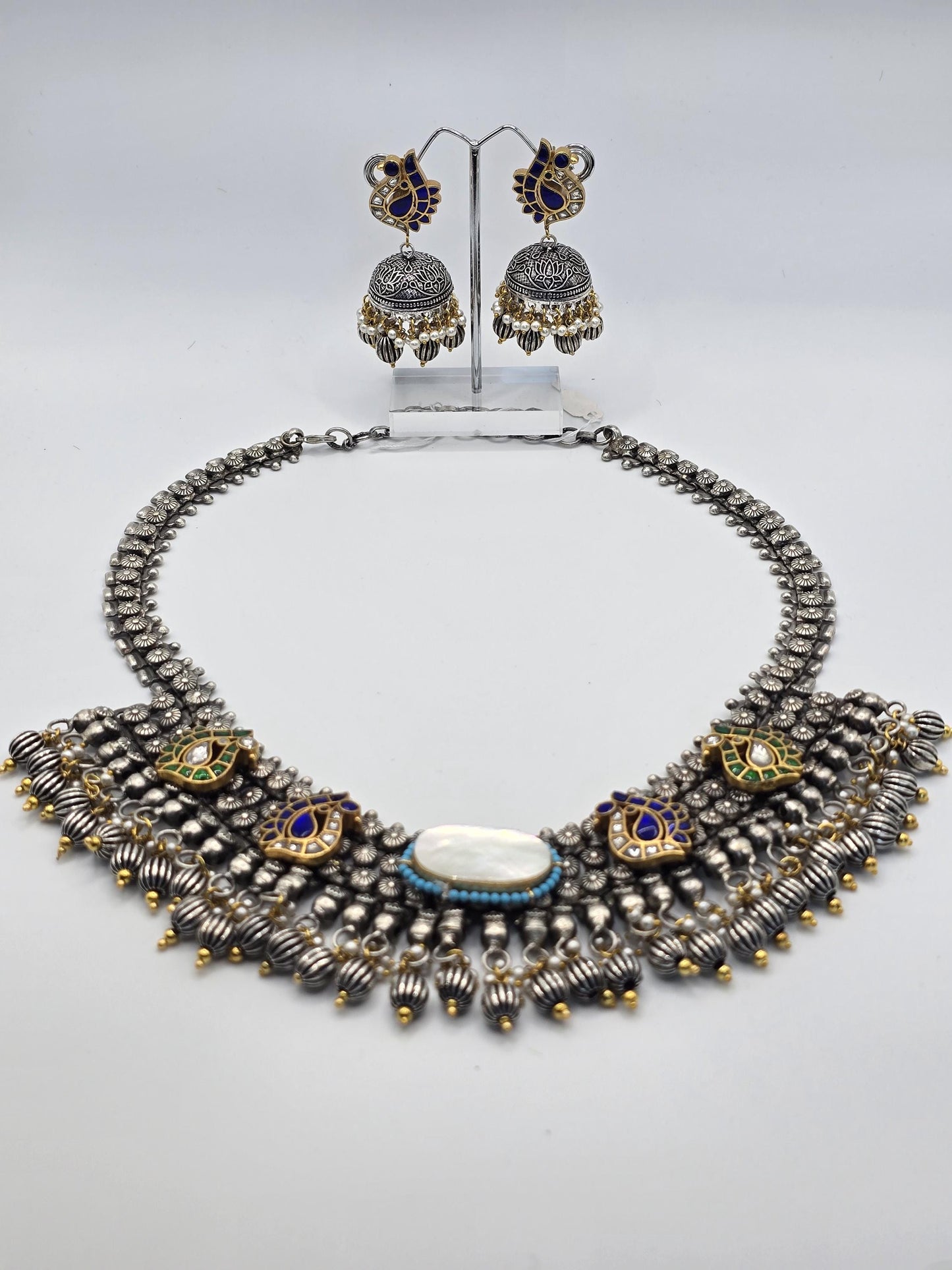 German silver necklace set with mother of pearl and jadau