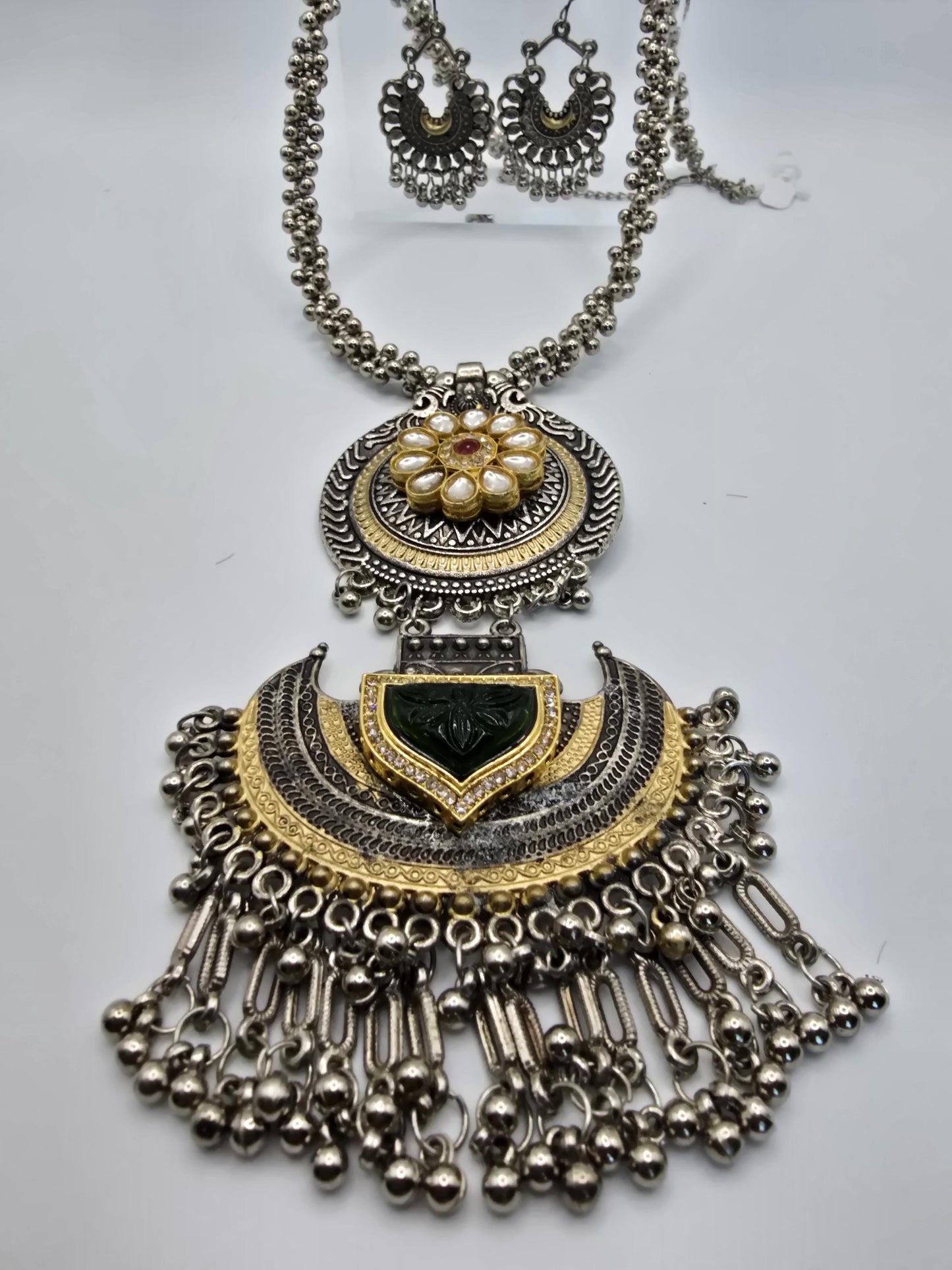 German silver long necklace set with jadau light weight