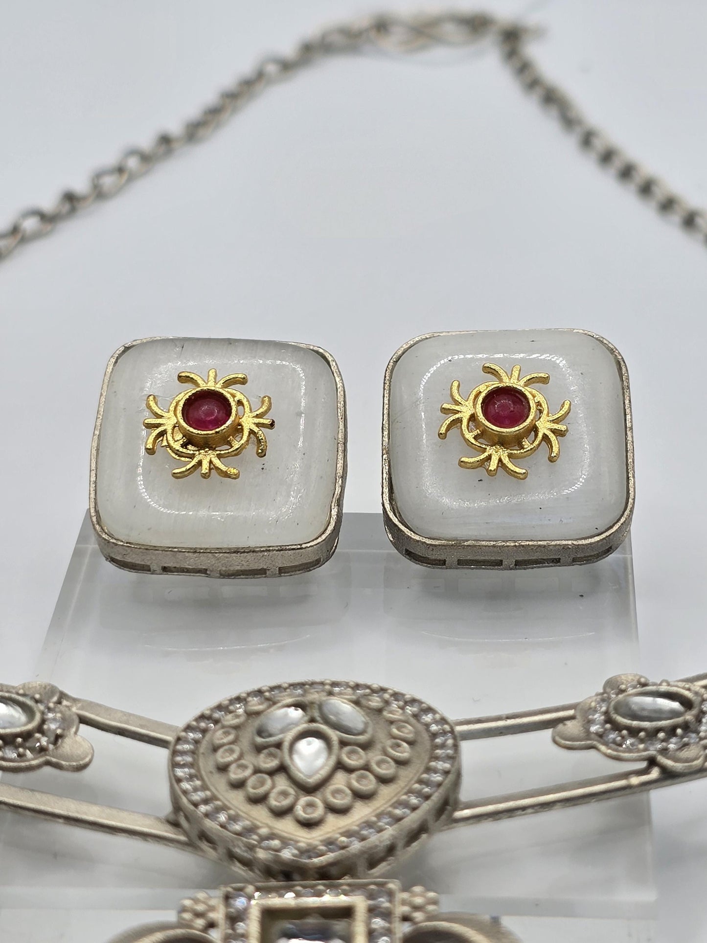 German silver delicate hasli set with doublet stone and inlay work and kundan silver lookalike