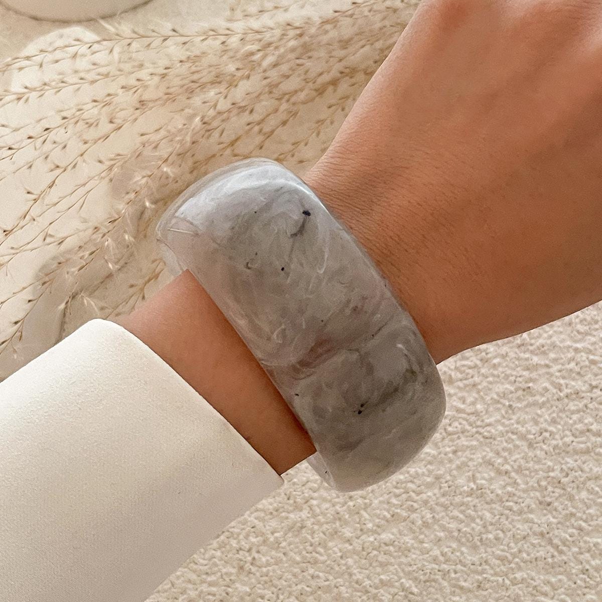 Round Acrylic Bangles One size Chunky Resin