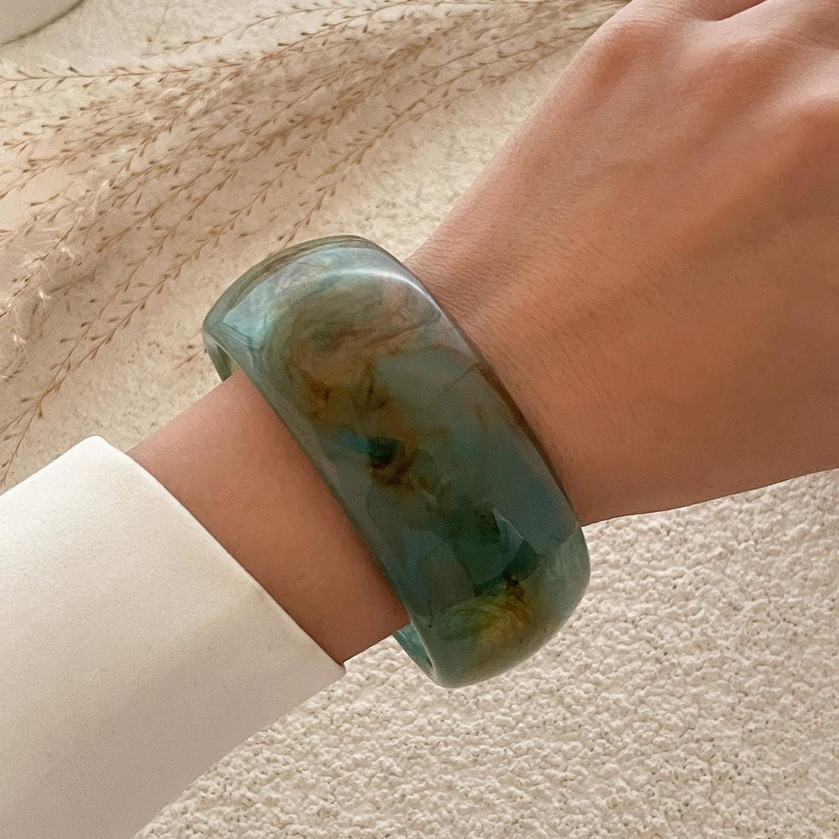 Round Acrylic Bangles One size Chunky Resin