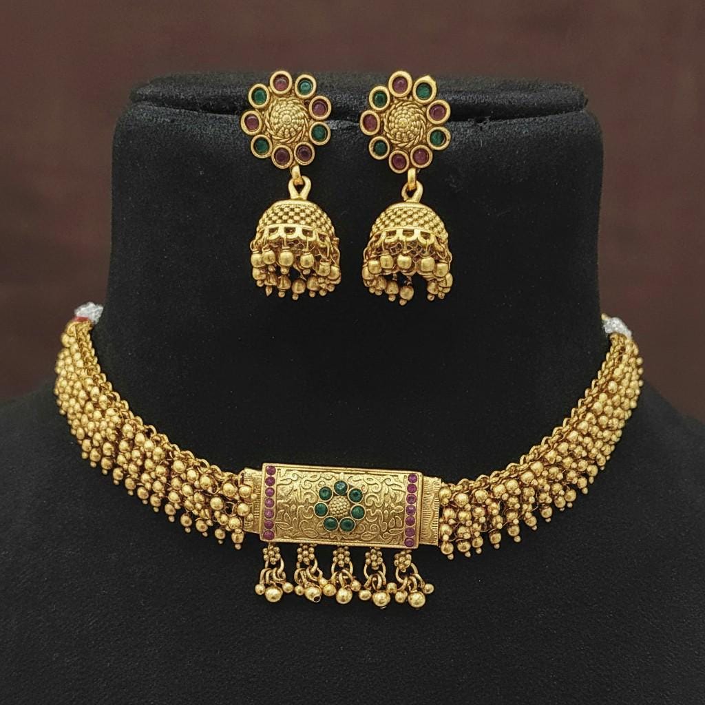 Antique gold-finished delicate choker necklace set