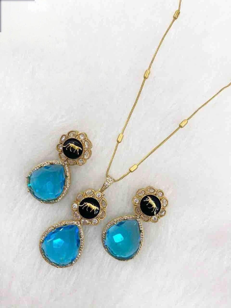 Sabyasachi pendant necklace set, adjustable gold polished