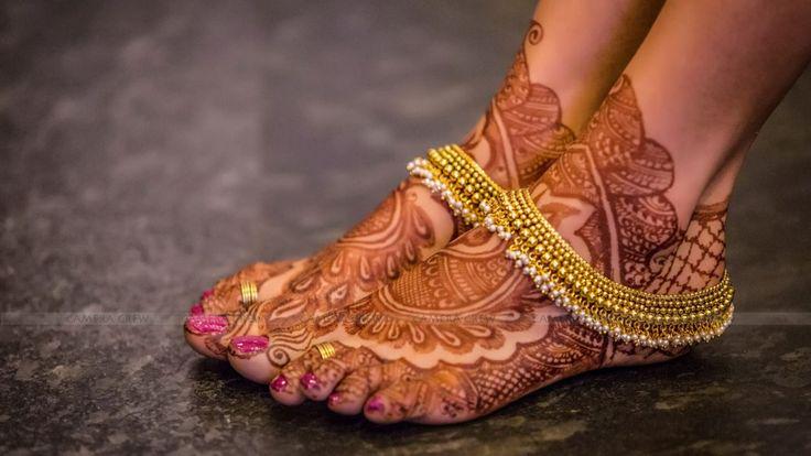 Payal Anklet with Golden polish and Rhinestones