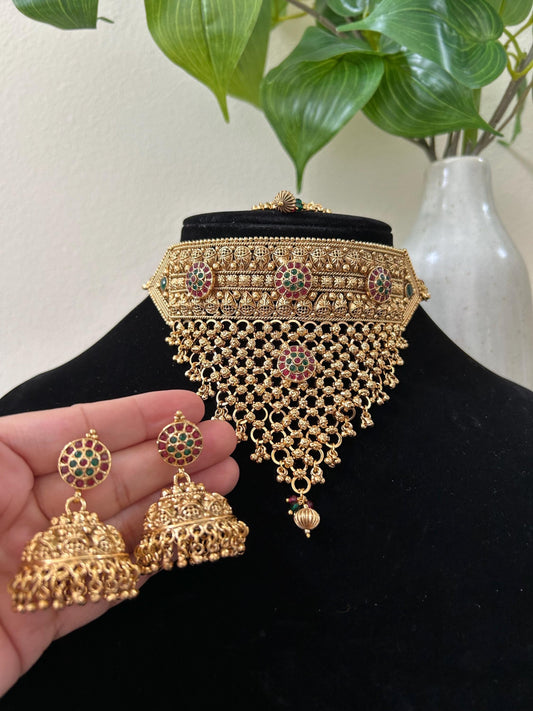 Premium choker necklace set with maang tikka, adjustable gold antique Rajwadi polished