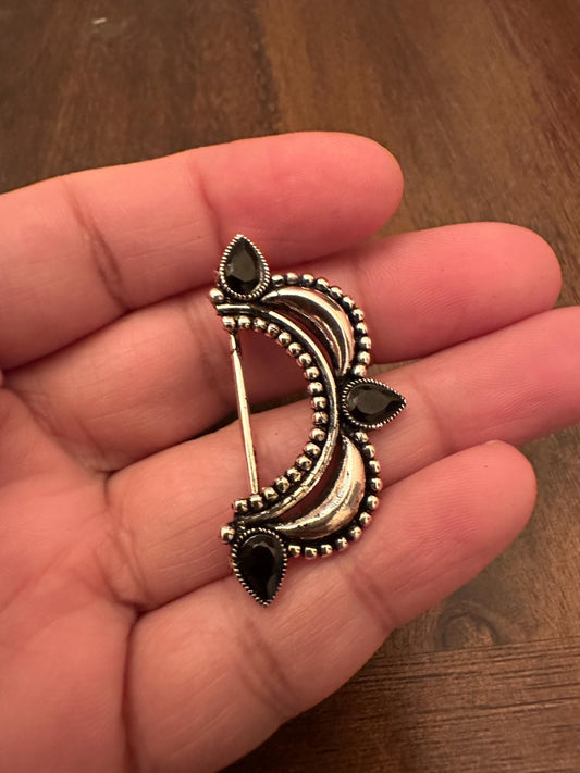 Maharashtrian Nath Pressing oxidized silver polished