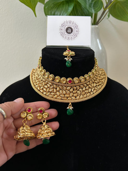 Premium choker necklace set with maang tikka, adjustable gold polished