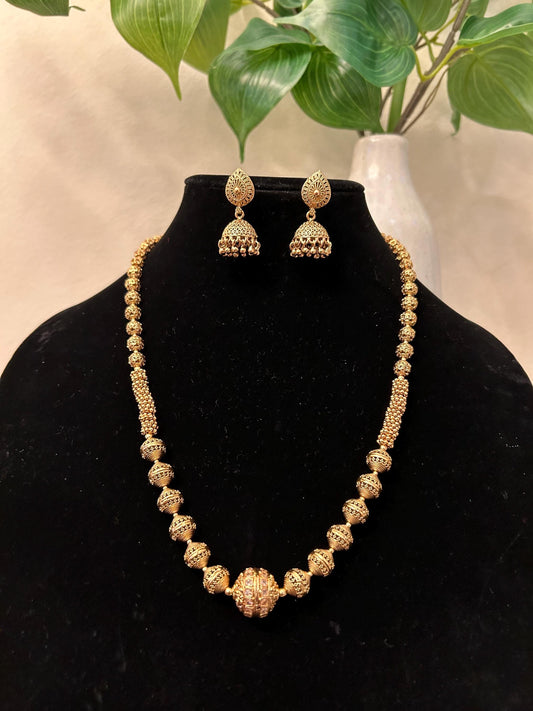 Gold necklace set adjustable chain style with jhumkas