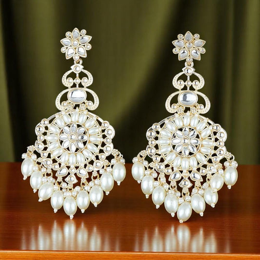 Light weight kundan earrings