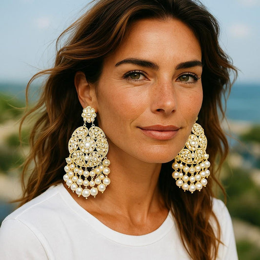 Light weight kundan earrings