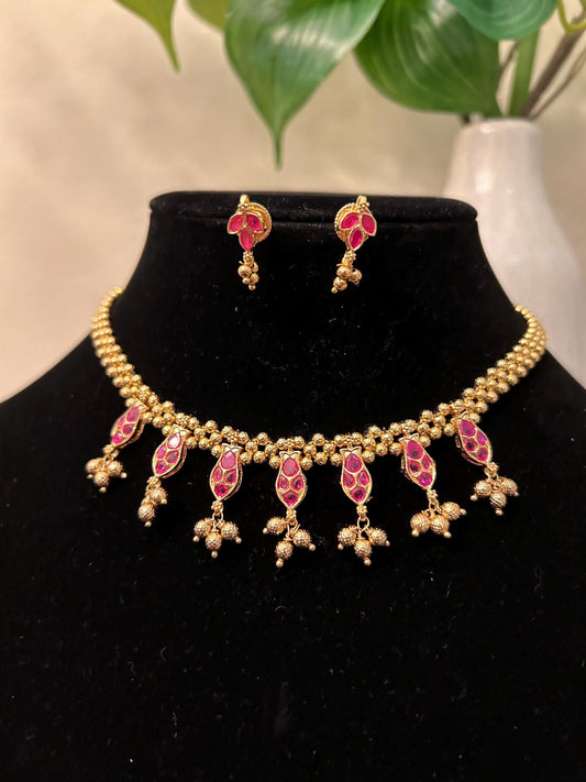 Premium choker necklace set adjustable gold polished maharashtrian thushi
