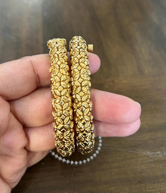 Gold polished bangles set of 2 antique finish openable
