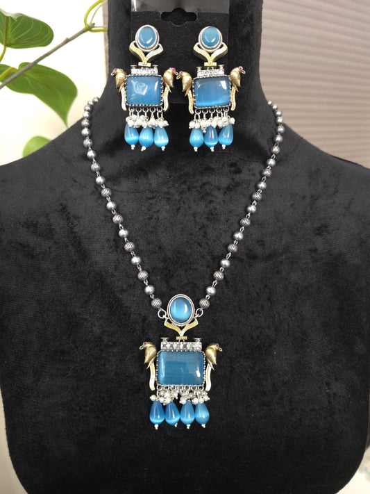 German silver necklace set with doublet stones, pearls trendy