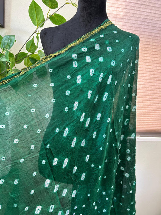 Crushed silk Bandhani dupatta stole with crushed delicate golden border