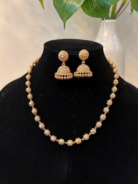 Gold necklace set adjustable chain style with jhumkas
