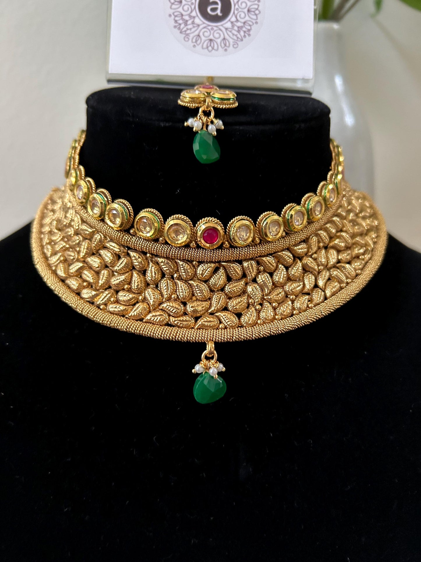 Premium choker necklace set with maang tikka, adjustable gold polished