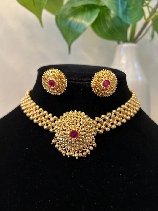 Premium choker necklace set adjustable gold polished maharashtrian thushi