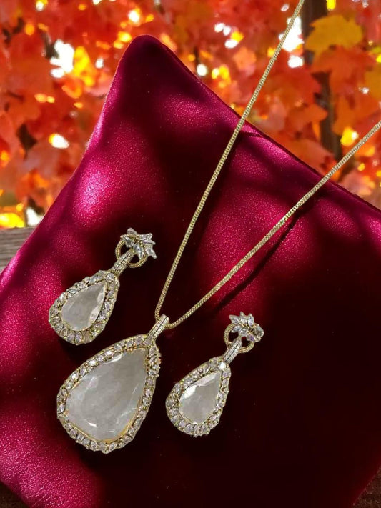 Stone American diamonds chain pendant necklace set, adjustable gold polished