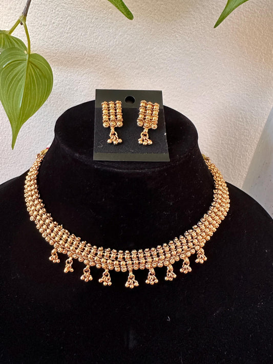 Premium choker necklace set adjustable gold polished maharashtrian thushi