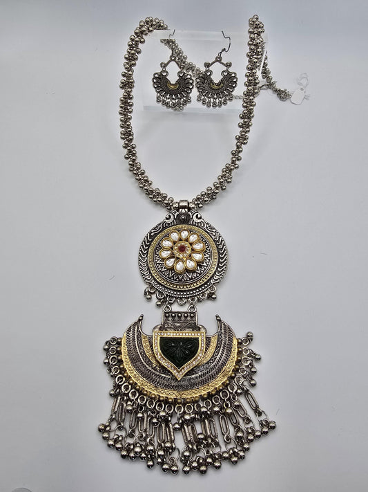 German silver long necklace set with jadau light weight