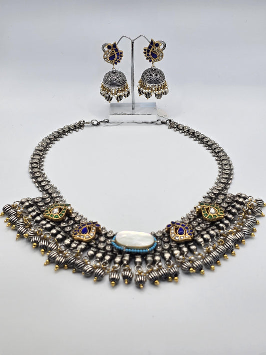 German silver necklace set with mother of pearl and jadau