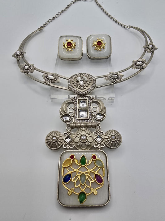 German silver delicate hasli set with doublet stone and inlay work and kundan silver lookalike